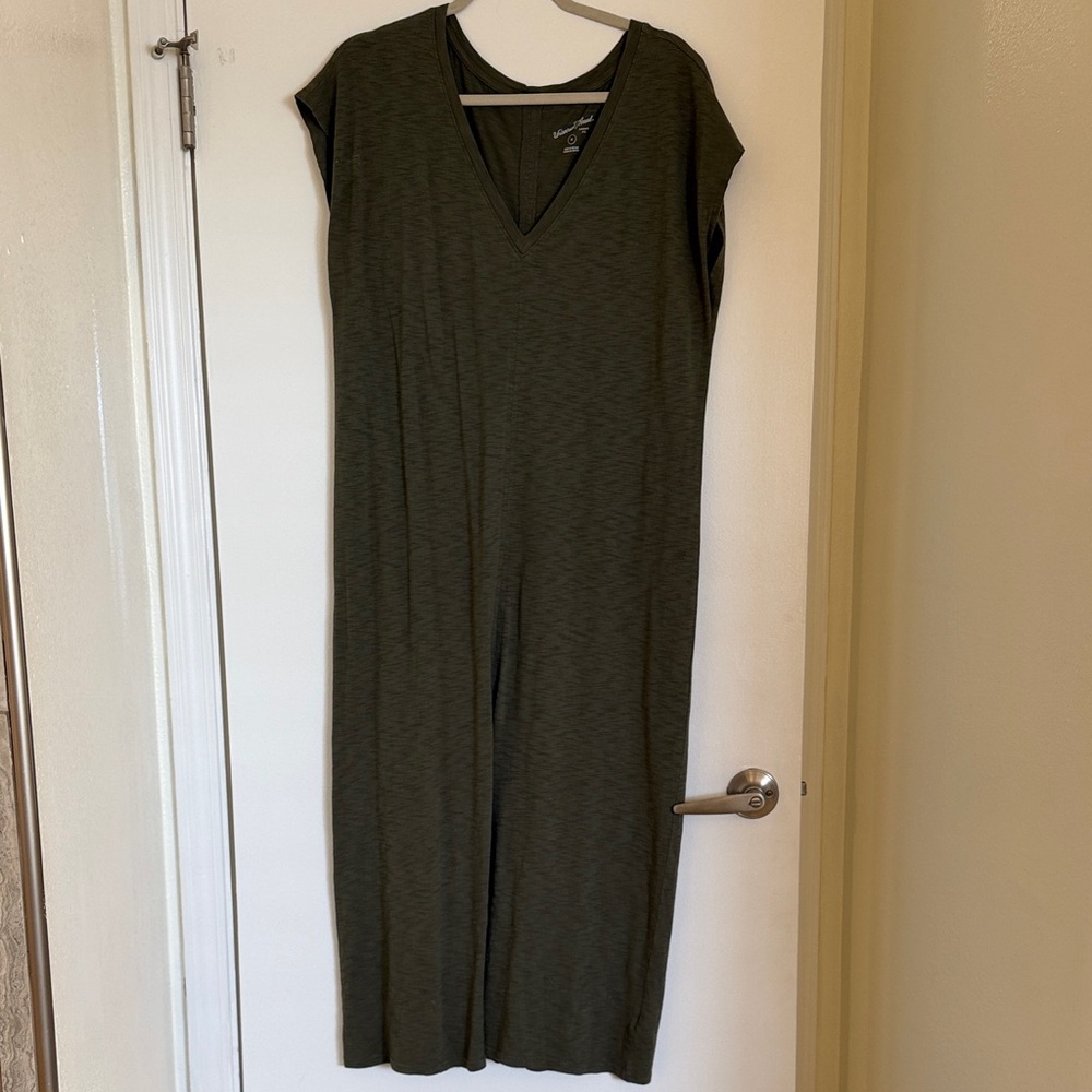 Universal Thread Olive Sleeveless V-Neck Dress